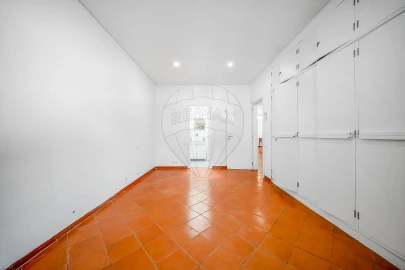 Moradia T3 para Venda em Albufeira e Olhos de Água