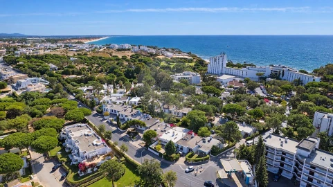 Moradia T3 para Venda em Albufeira e Olhos de Água