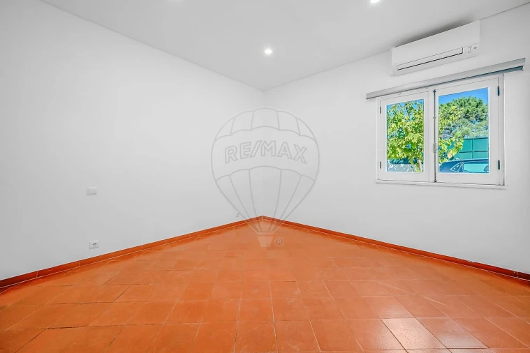 Moradia T3 para Venda em Albufeira e Olhos de Água Foto 14