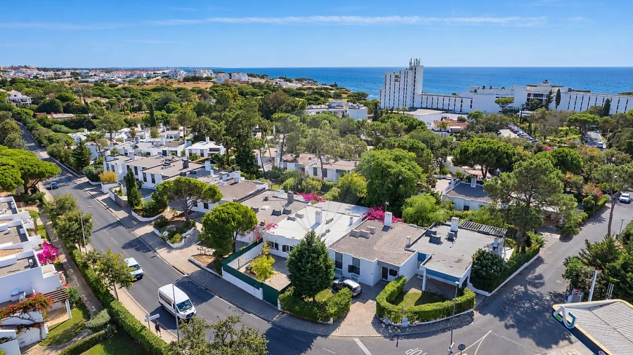 Moradia T3 para Venda em Albufeira e Olhos de Água Foto 2