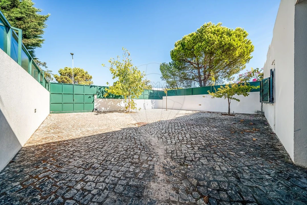 Moradia T3 para Venda em Albufeira e Olhos de Água Foto 44