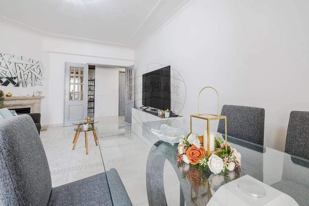 Apartamento T2 para Venda em Alverca do Ribatejo e Sobralinho Foto 1