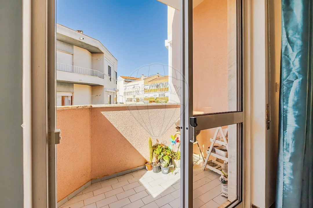 Apartamento T2 para Venda em Alverca do Ribatejo e Sobralinho Foto 19
