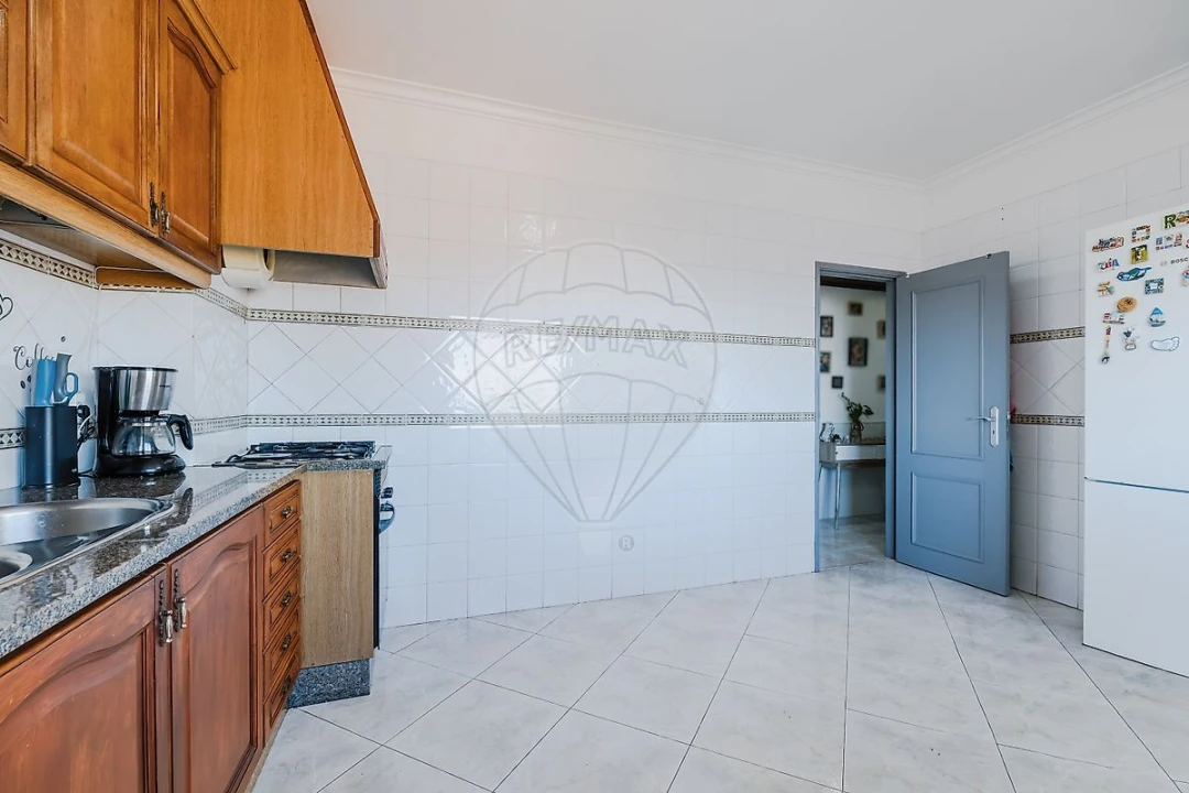 Apartamento T2 para Venda em Alverca do Ribatejo e Sobralinho Foto 17