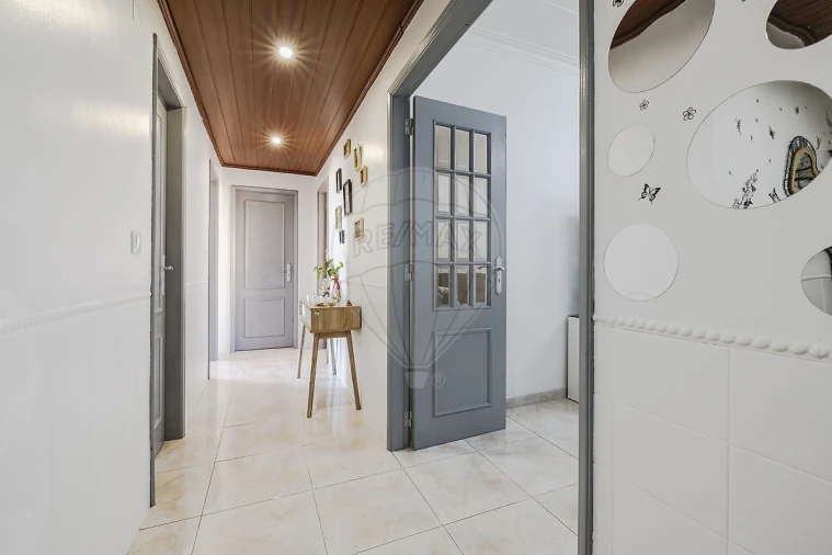 Apartamento T2 para Venda em Alverca do Ribatejo e Sobralinho Foto 18