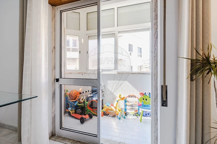 Apartamento T2 para Venda em Alverca do Ribatejo e Sobralinho Foto 7