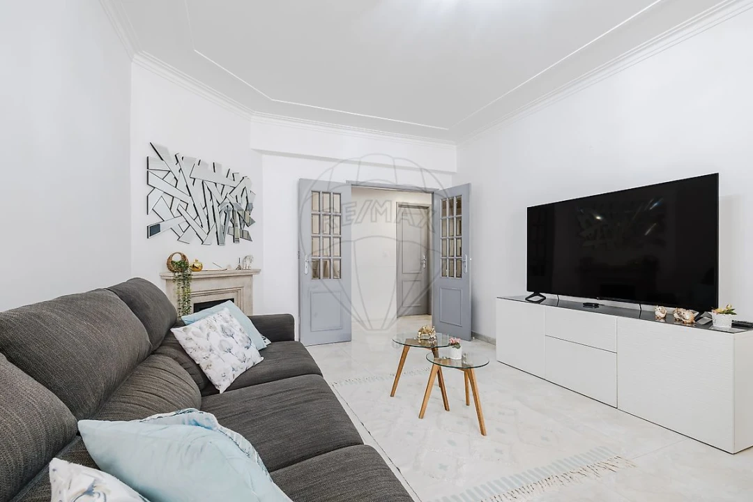 Apartamento T2 para Venda em Alverca do Ribatejo e Sobralinho Foto 3