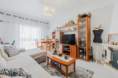 Apartamento T3 para Venda em Vialonga