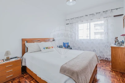 Apartamento T3 para Venda em Vialonga