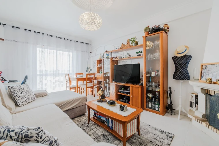 Apartamento T3 para Venda em Vialonga Foto 4