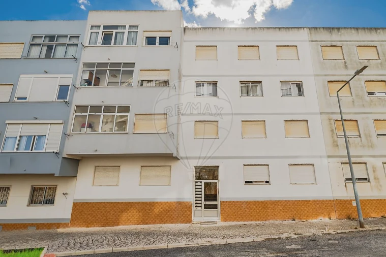 Apartamento T3 para Venda em Vialonga Foto 29