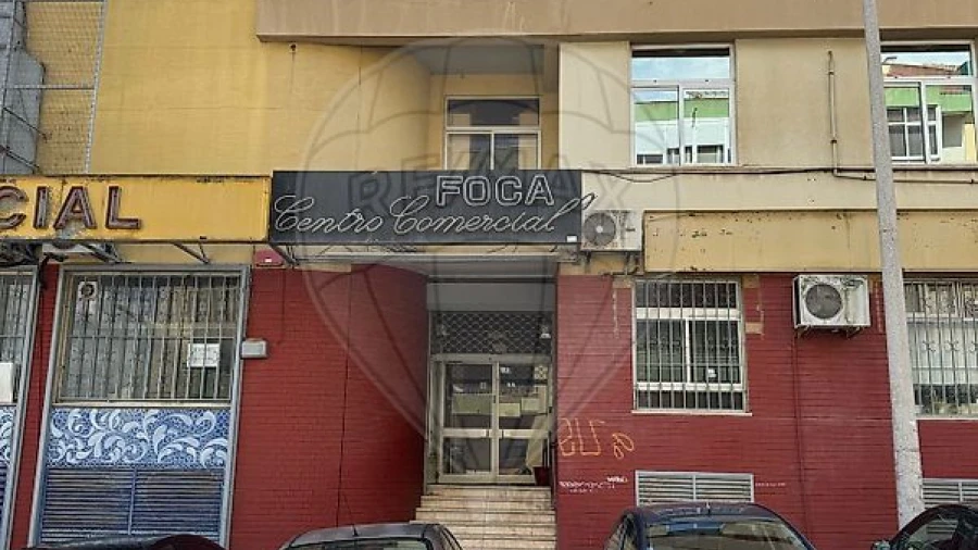 Loja para Venda em Póvoa de Santa Iria e Forte da Casa