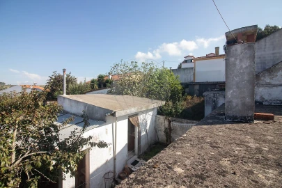 Moradia T2 para Venda em Ribafria e Pereiro de Palhacana