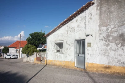 Moradia T2 para Venda em Ribafria e Pereiro de Palhacana