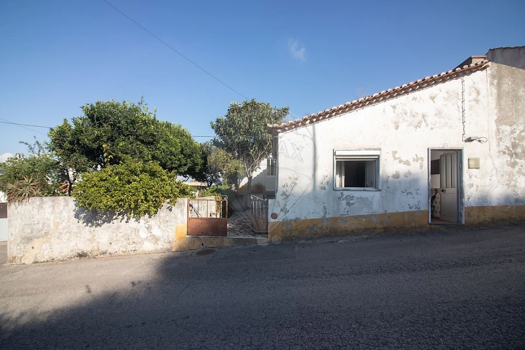 Moradia T2 para Venda em Ribafria e Pereiro de Palhacana Foto 1