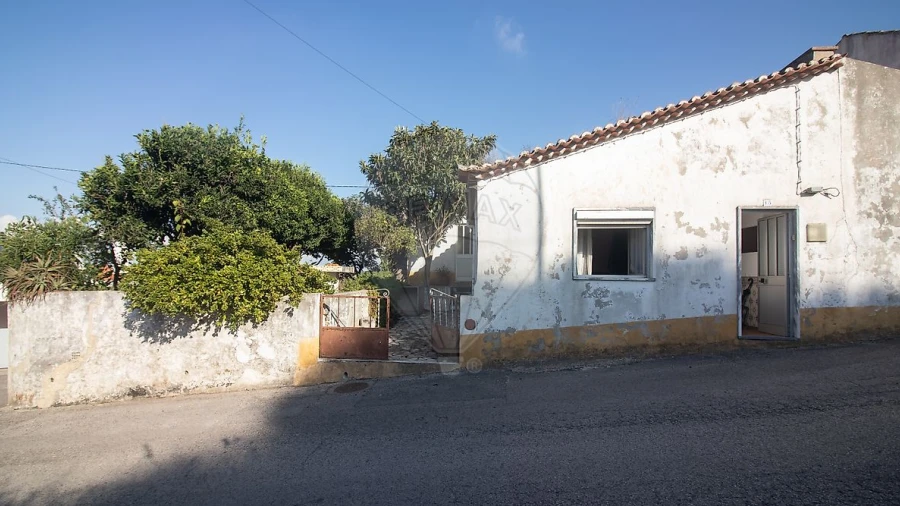 Moradia T2 para Venda em Ribafria e Pereiro de Palhacana
