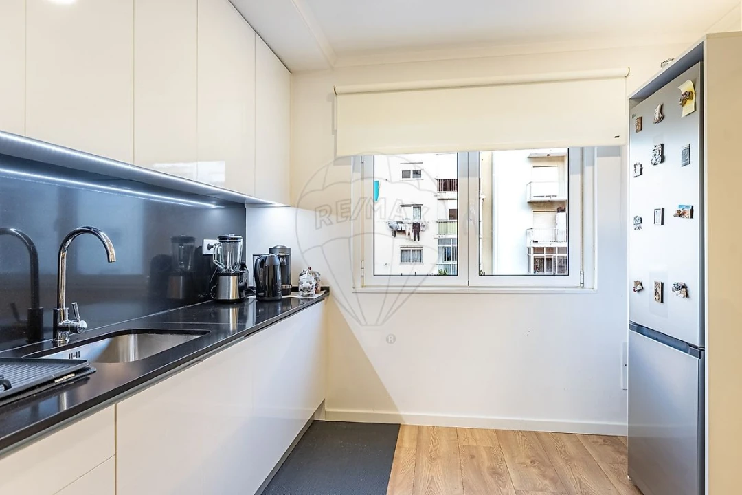 Apartamento T2 para Venda em Mina de Água Foto 9