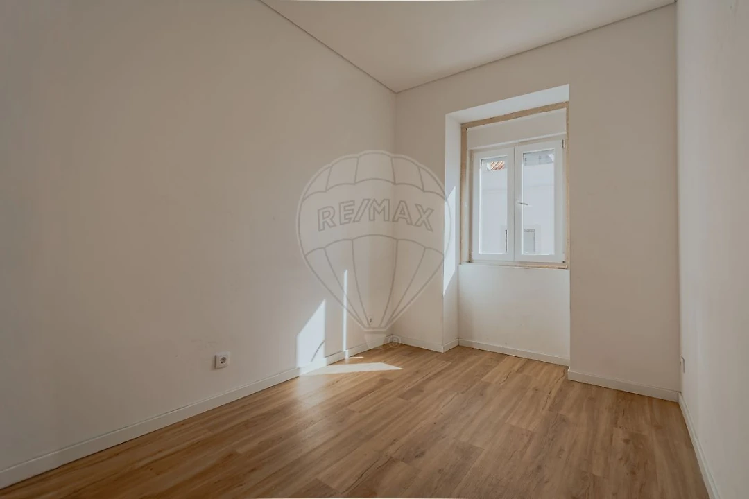 Apartamento T2 para Arrendamento em Ajuda Foto 6