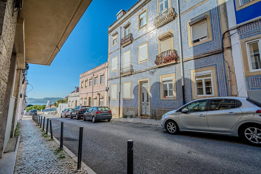 Apartamento T2 para Arrendamento em Ajuda Foto 1