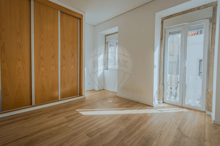Apartamento T2 para Arrendamento em Ajuda Foto 14
