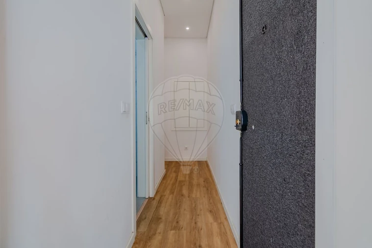Apartamento T2 para Arrendamento em Ajuda Foto 18