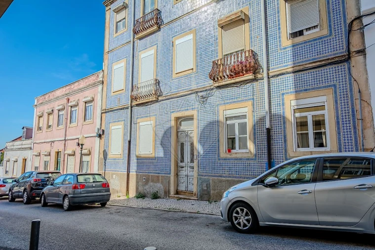 Apartamento T2 para Arrendamento em Ajuda Foto 3