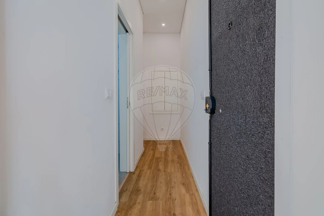 Apartamento T2 para Arrendamento em Ajuda Foto 18