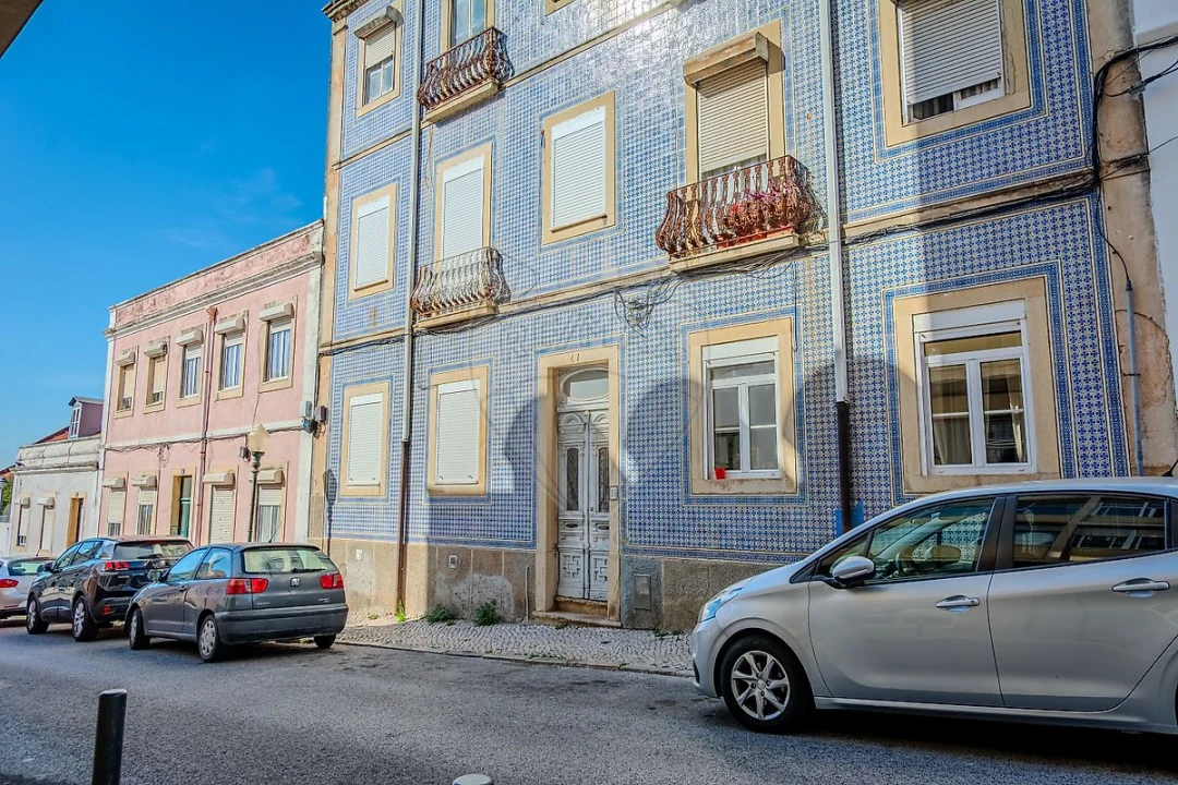 Apartamento T2 para Arrendamento em Ajuda Foto 3