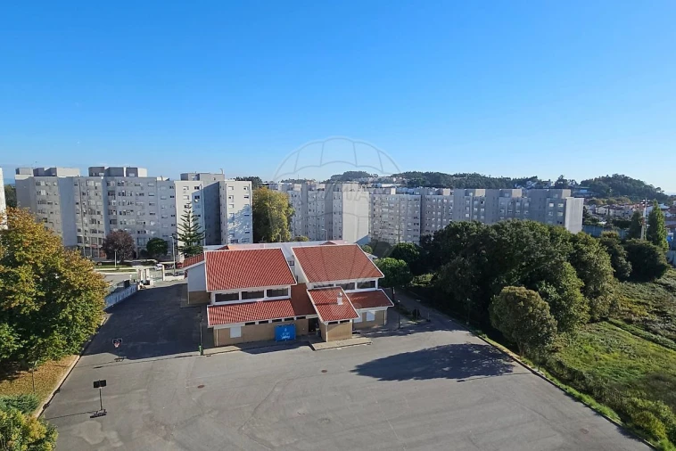 Apartamento T1 para Venda em Vilar de Andorinho Foto 5