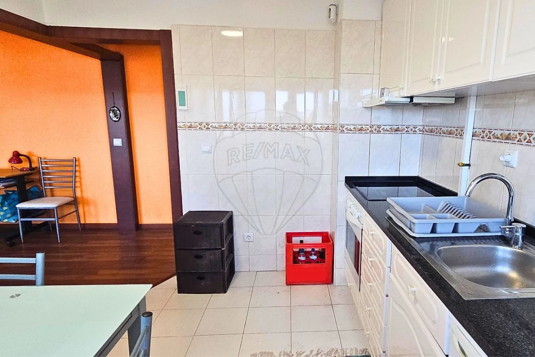 Apartamento T1 para Venda em Vilar de Andorinho Foto 6