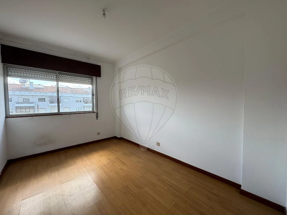 Apartamento T4 para Venda em Pinhal Novo Foto 13