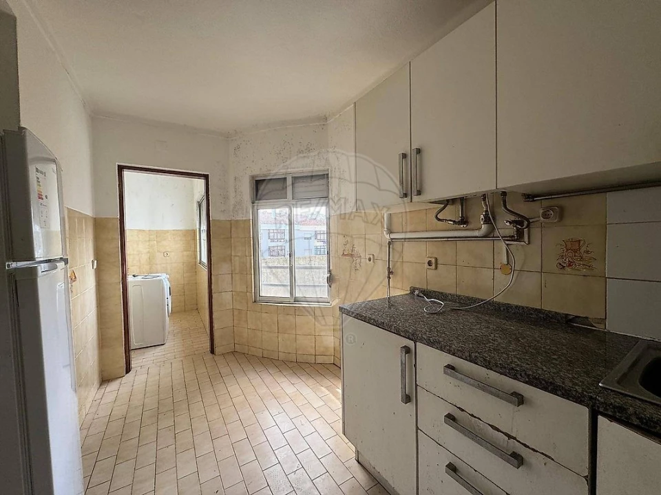 Apartamento T4 para Venda em Pinhal Novo Foto 9