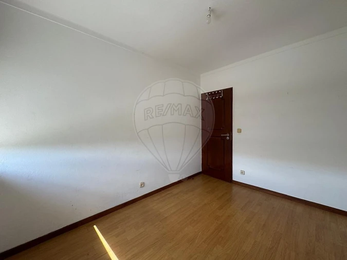 Apartamento T4 para Venda em Pinhal Novo Foto 24