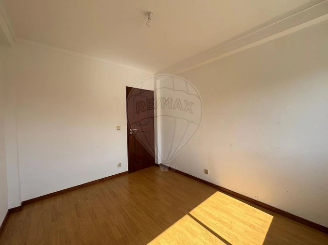 Apartamento T4 para Venda em Pinhal Novo Foto 21