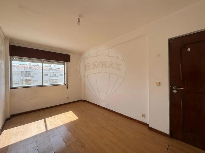 Apartamento T4 para Venda em Pinhal Novo Foto 25