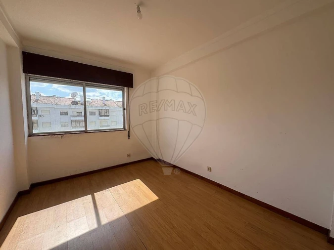 Apartamento T4 para Venda em Pinhal Novo Foto 22