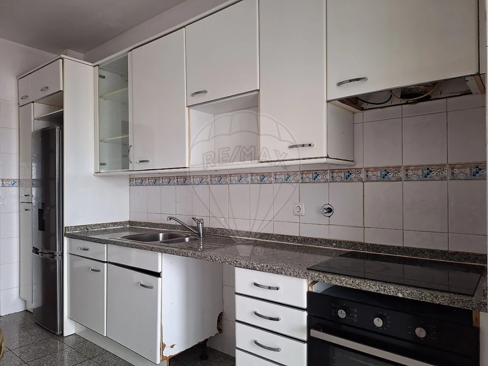 Apartamento T2 para Venda em Rio Tinto Foto 5