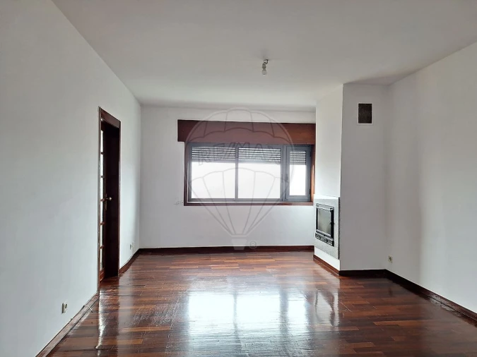 Apartamento T2 para Venda em Rio Tinto Foto 2