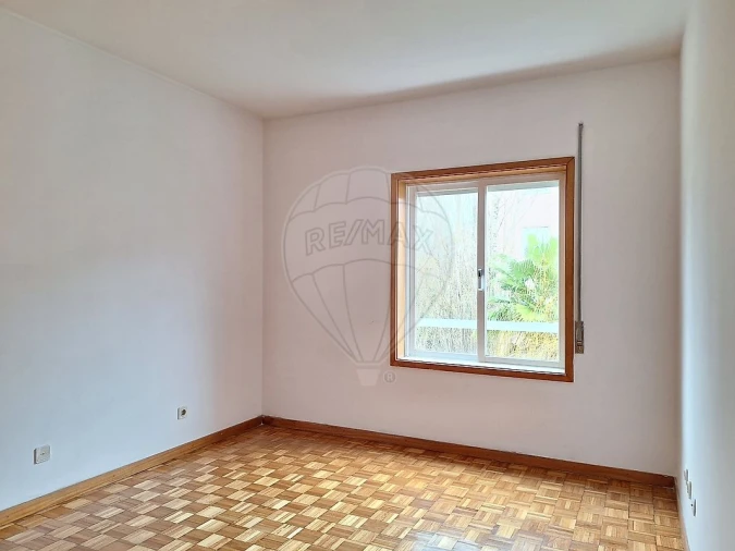Apartamento T2 para Venda em Fânzeres e São Pedro da Cova Foto 4