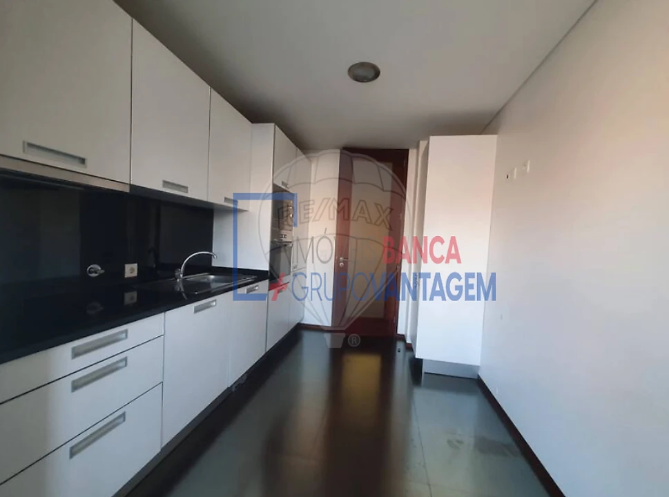 Apartamento T1 para Venda em Bonfim Foto 9