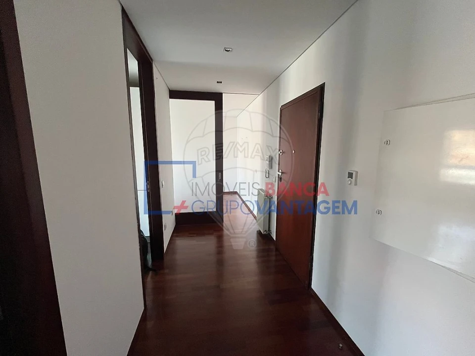 Apartamento T1 para Venda em Bonfim Foto 25