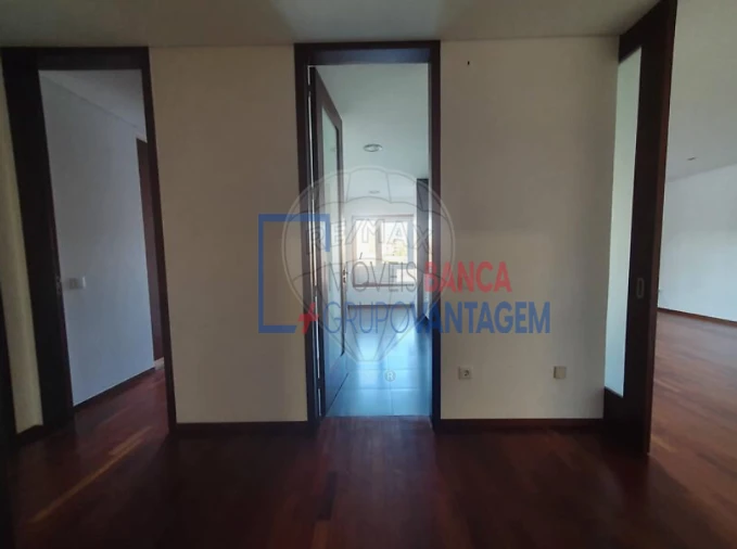 Apartamento T1 para Venda em Bonfim Foto 4