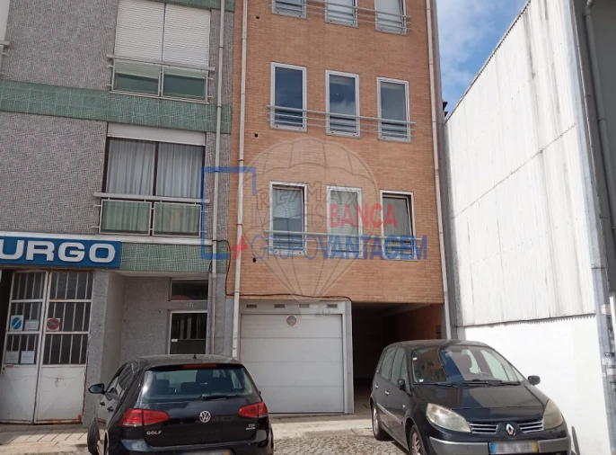 Apartamento T1 para Venda em Paranhos Foto 16