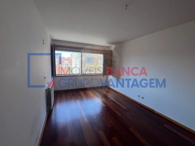 Apartamento T3 para Venda em Bonfim Foto 12
