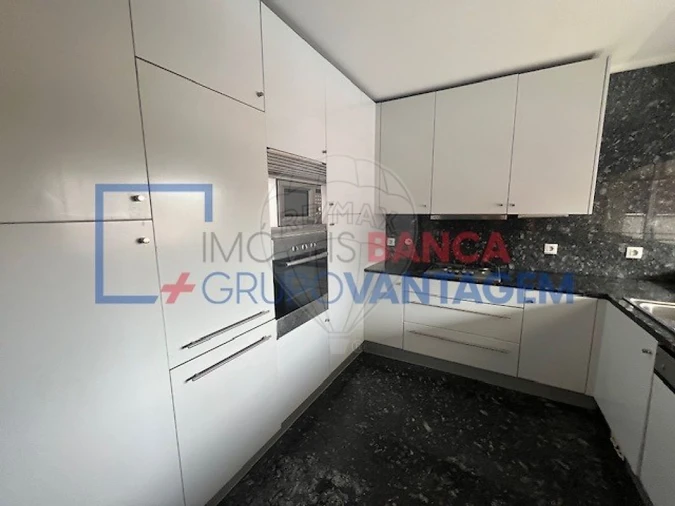 Apartamento T3 para Venda em Bonfim Foto 25