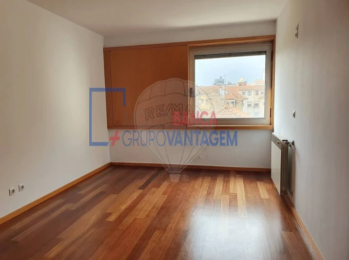 Apartamento T3 para Venda em Bonfim Foto 5