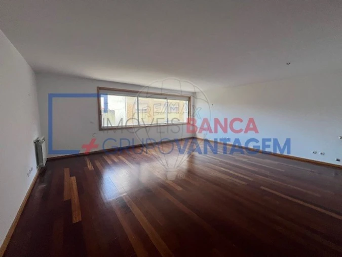 Apartamento T3 para Venda em Bonfim Foto 19