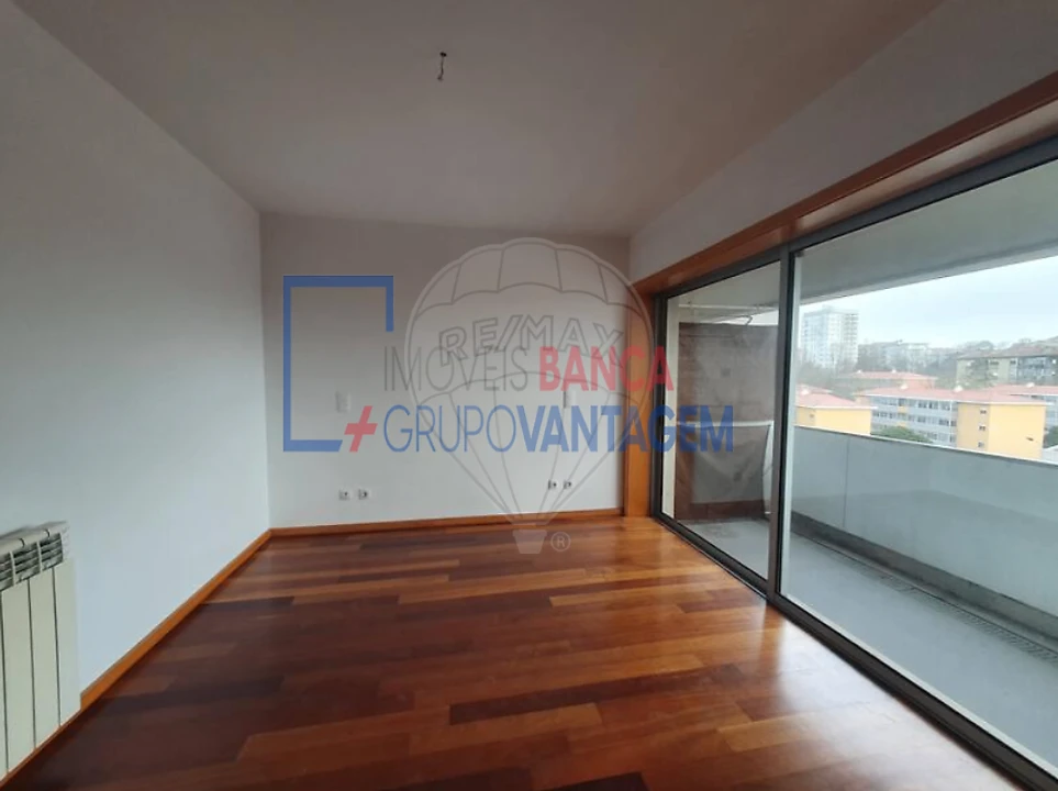 Apartamento T3 para Venda em Bonfim Foto 3