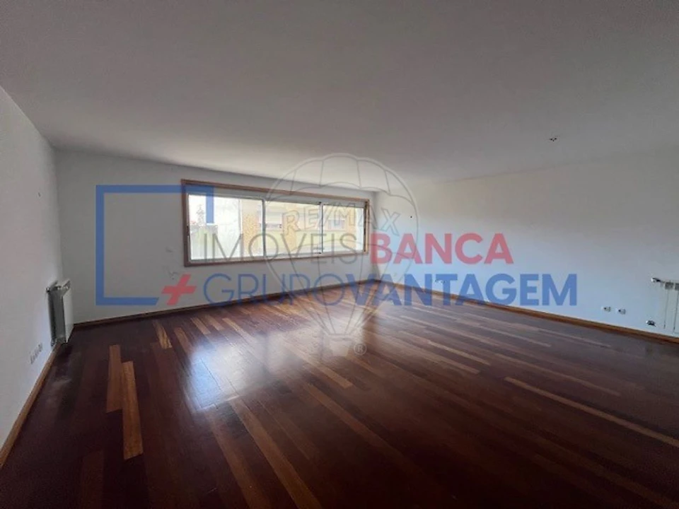 Apartamento T3 para Venda em Bonfim Foto 18