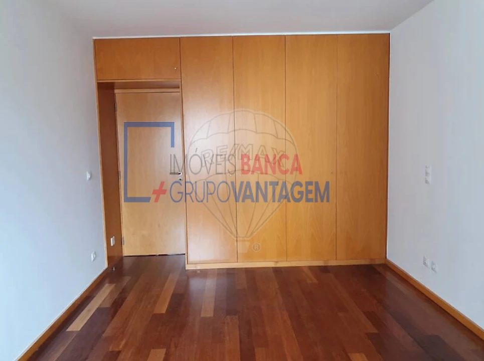 Apartamento T3 para Venda em Bonfim Foto 7